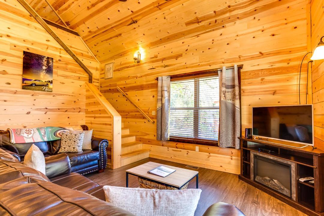 Route 66 Cabin Pigeon Forge Zimmer foto